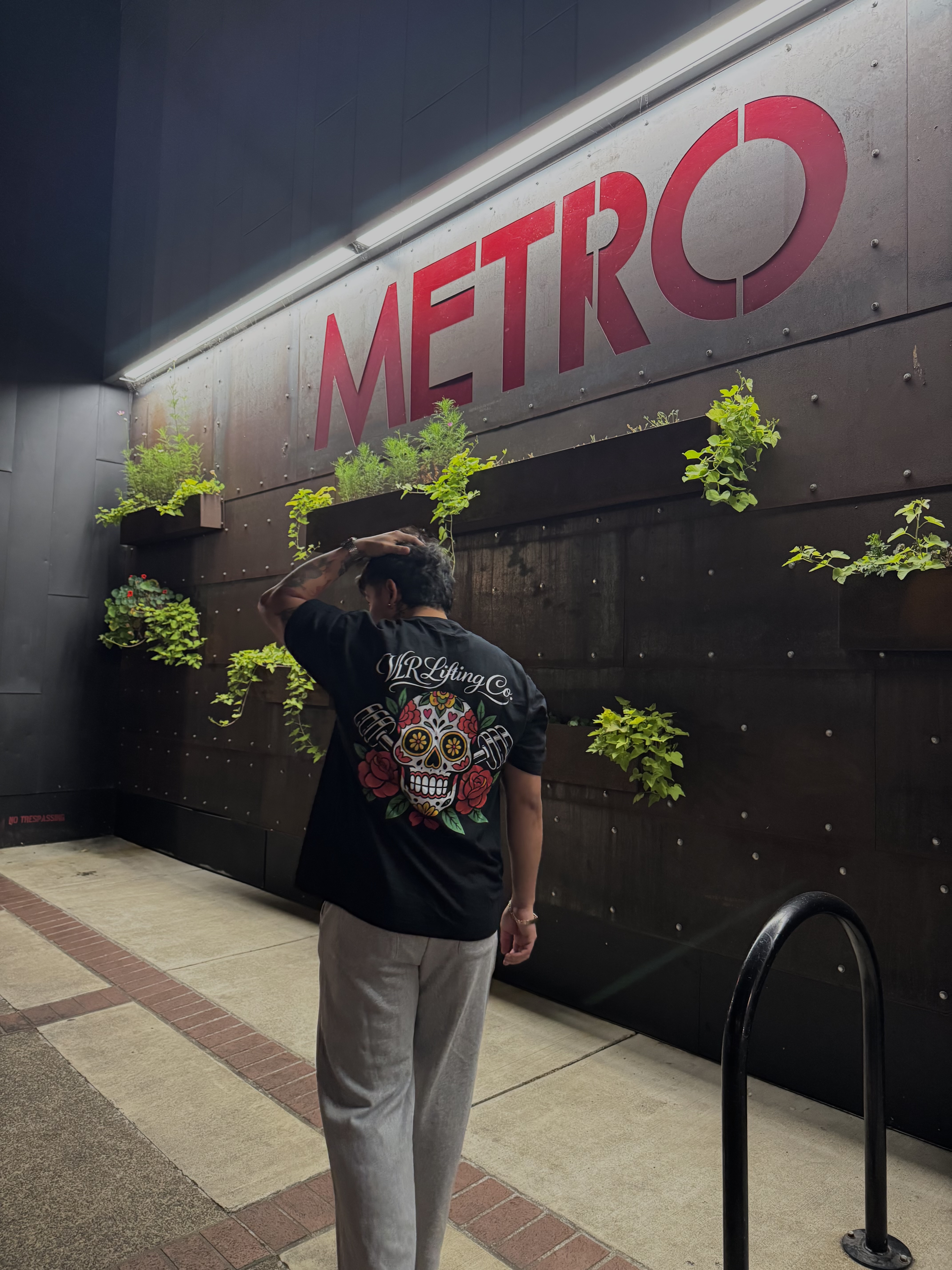 VLR familia repping VLR gear